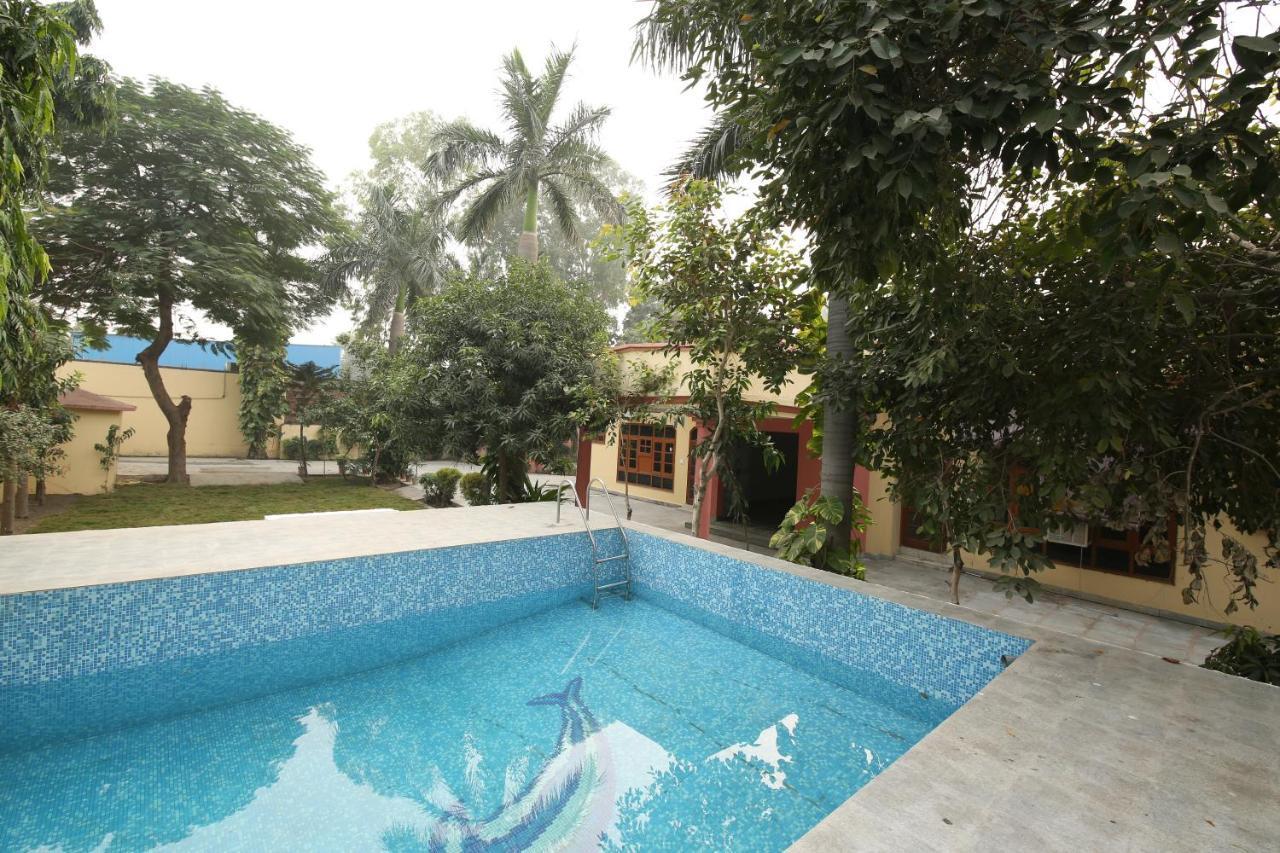 The Karnal Resort Ngoại thất bức ảnh