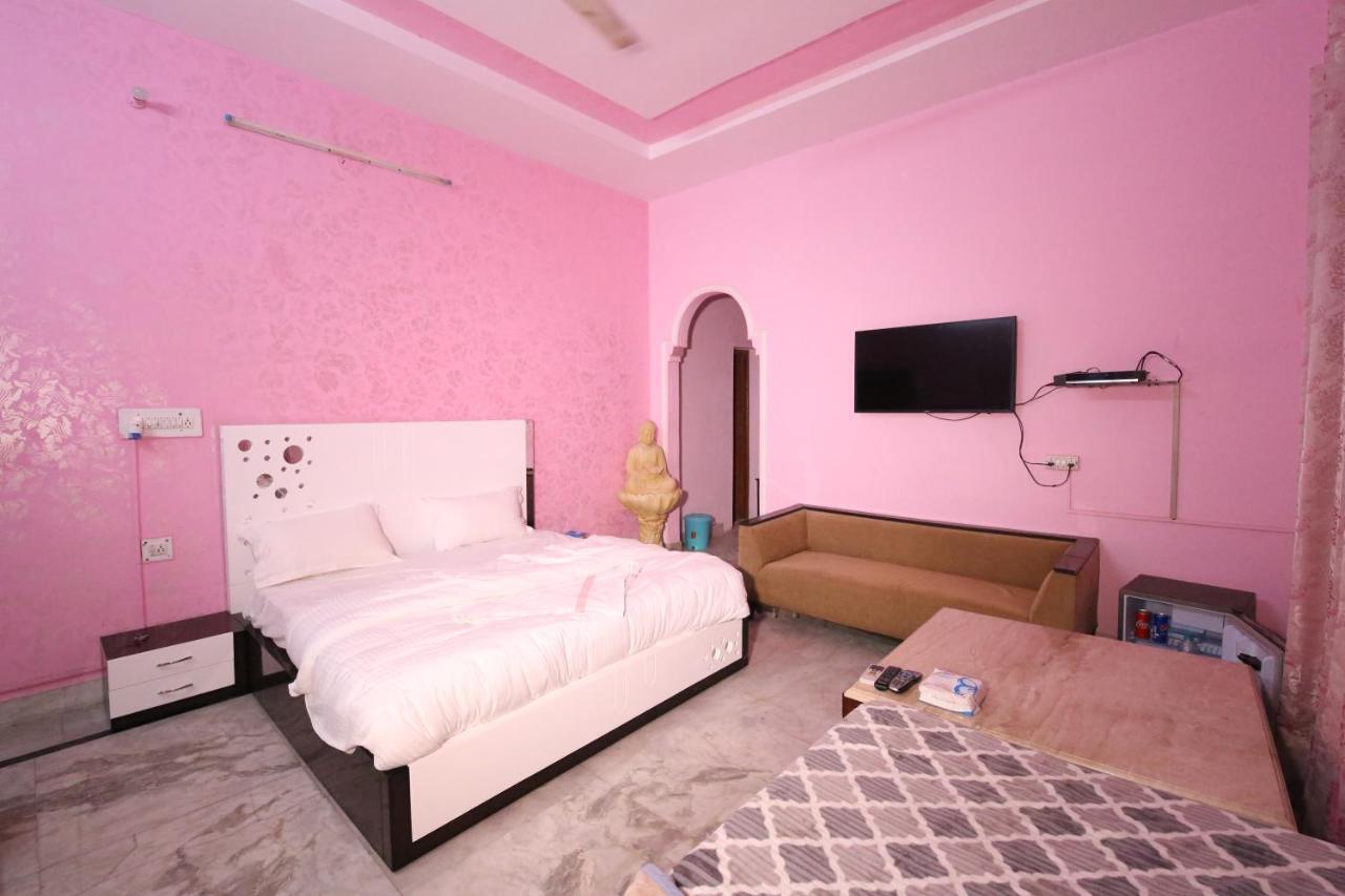 The Karnal Resort Ngoại thất bức ảnh
