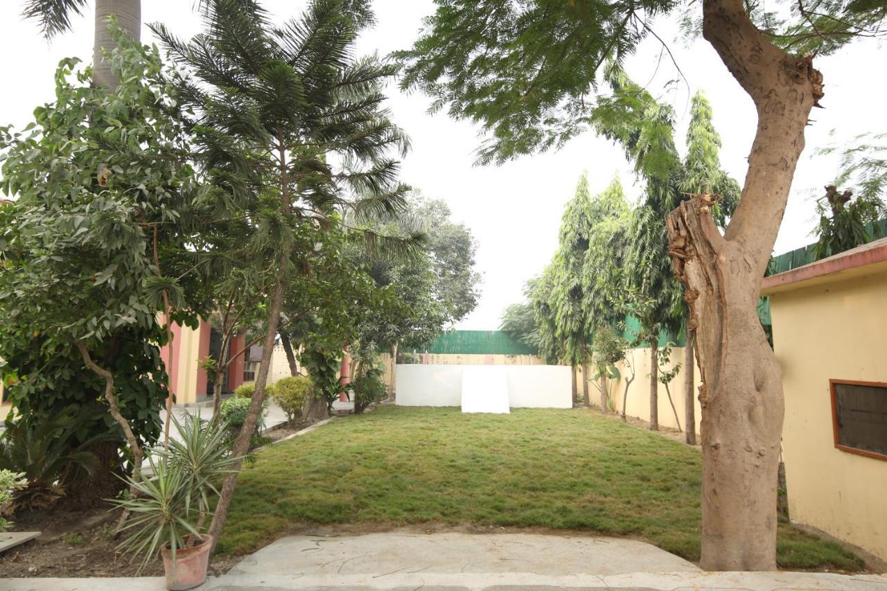 The Karnal Resort Ngoại thất bức ảnh